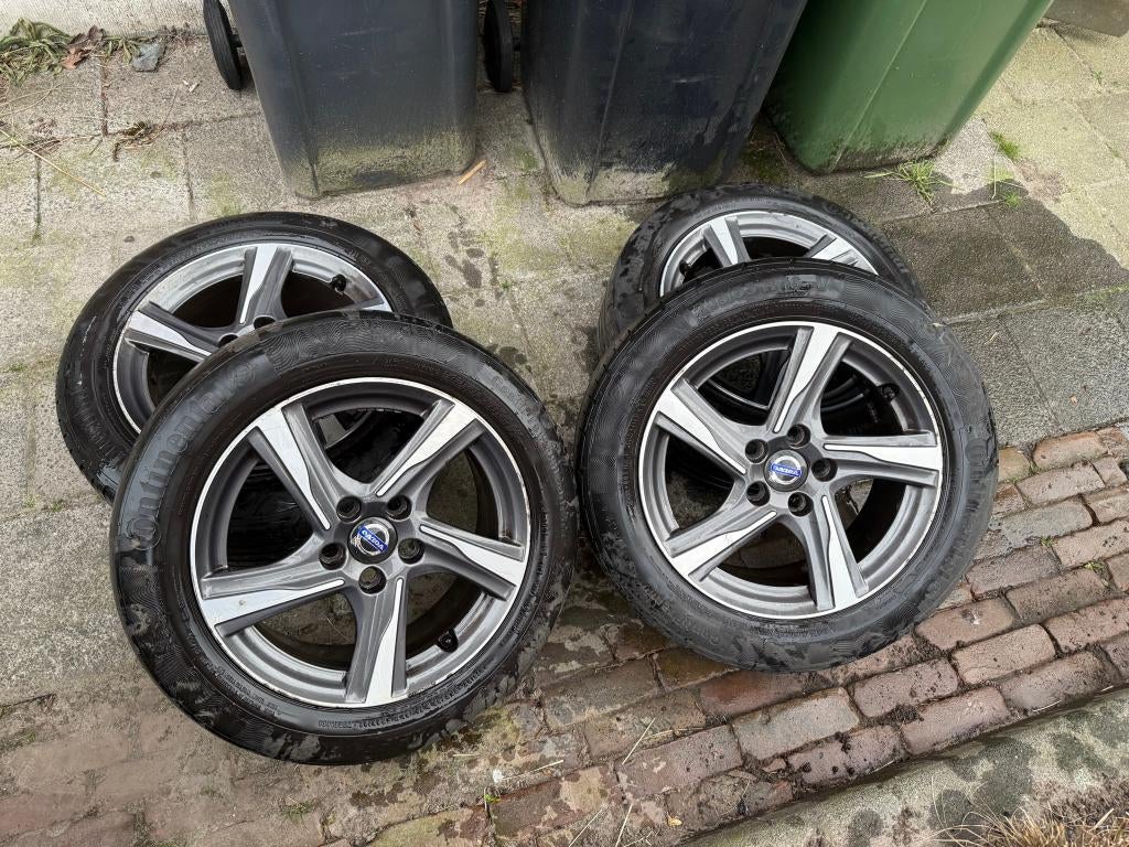 Volvo Ixion velgen 205/55 r16 met zomerbanden, Ophalen