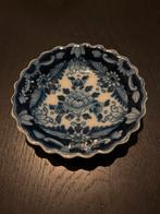 Makkum aardewerken schaaltje, doorsnee 10 cm, Antiek en Kunst, Antiek | Keramiek en Aardewerk, Ophalen of Verzenden