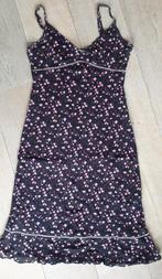 Zwart bloemenjurkje met verstelbare bandjes maat 2/38, Kleding | Dames, Maat 38/40 (M), Zwart, Kookai, Ophalen of Verzenden