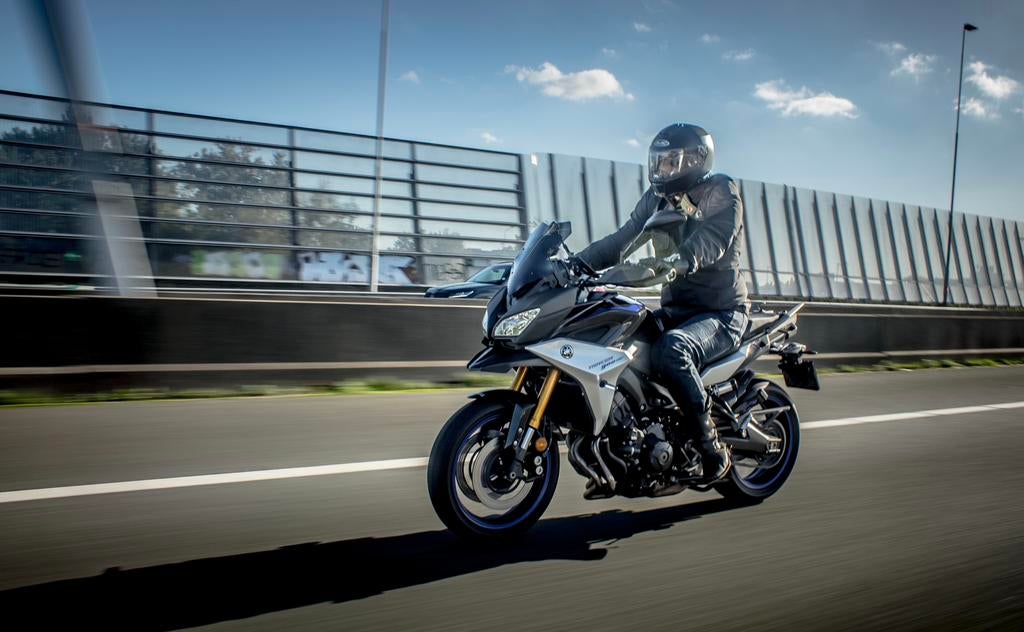 Yamaha Tracer 900 GT 8000km, Handvatverwarming, Motorrijbewijs A, Gebruikt, 3 cilinders