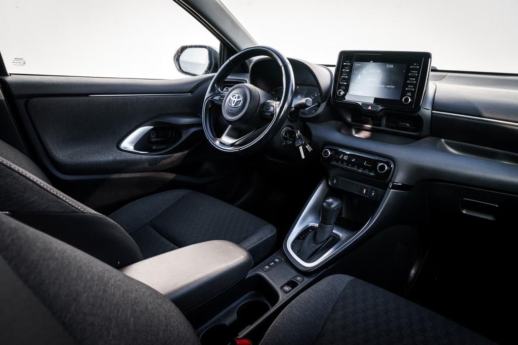 Toyota Yaris 1.5 Hybrid Active Automaat | 66.000 KM, Camera, Gebruikt, Met garantie (alle), 49 €/maand, 1490 cc