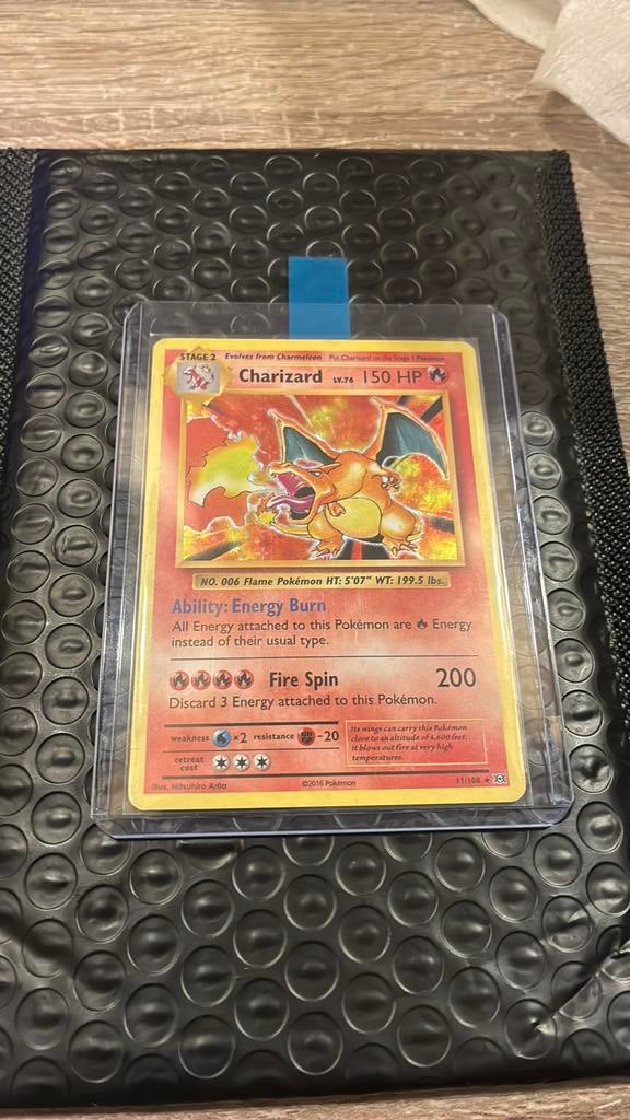 Charizard Pokemonkaart, Hobby en Vrije tijd, Verzamelkaartspellen | Pokémon, Verzenden, Gebruikt, Losse kaart, Foil