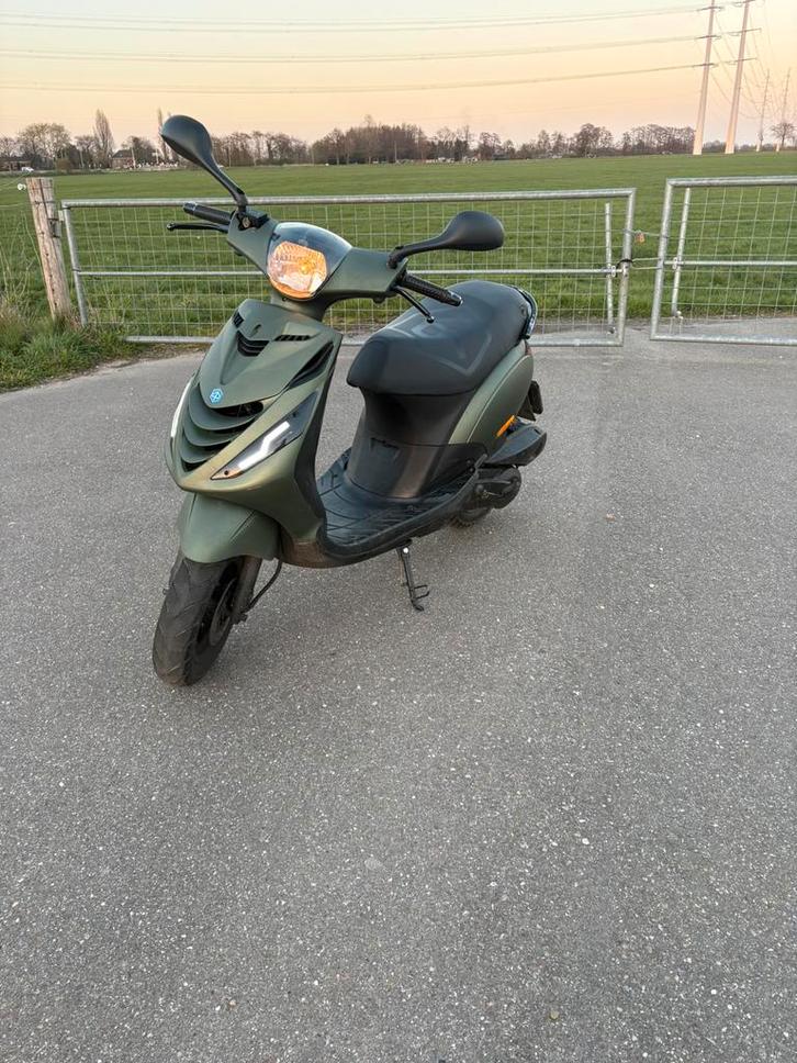 Piaggio zip 125cc, Fietsen en Brommers, Scooters | Piaggio, Gebruikt, Zip, Tweetakt, Ophalen of Verzenden