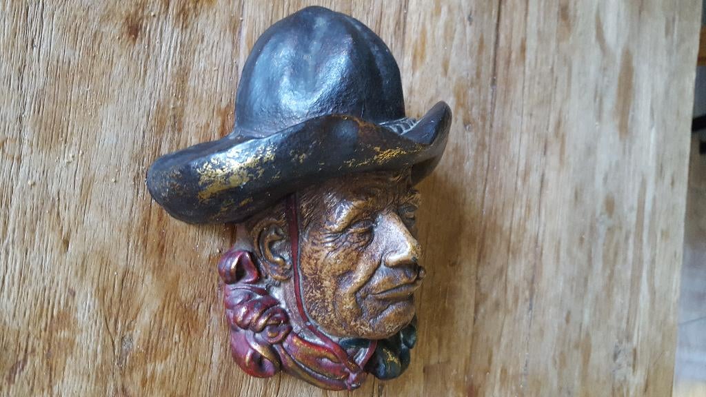 Zwaar hangend stenen cowboyhoofd, Ophalen of Verzenden