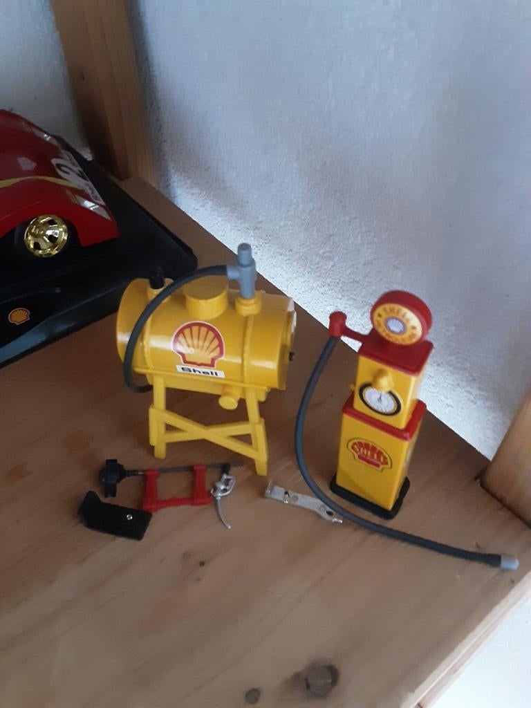 Shell pomp en tank miniatuur, Ophalen