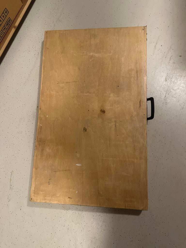 Behangtafel + spullen, Ophalen, Zo goed als nieuw