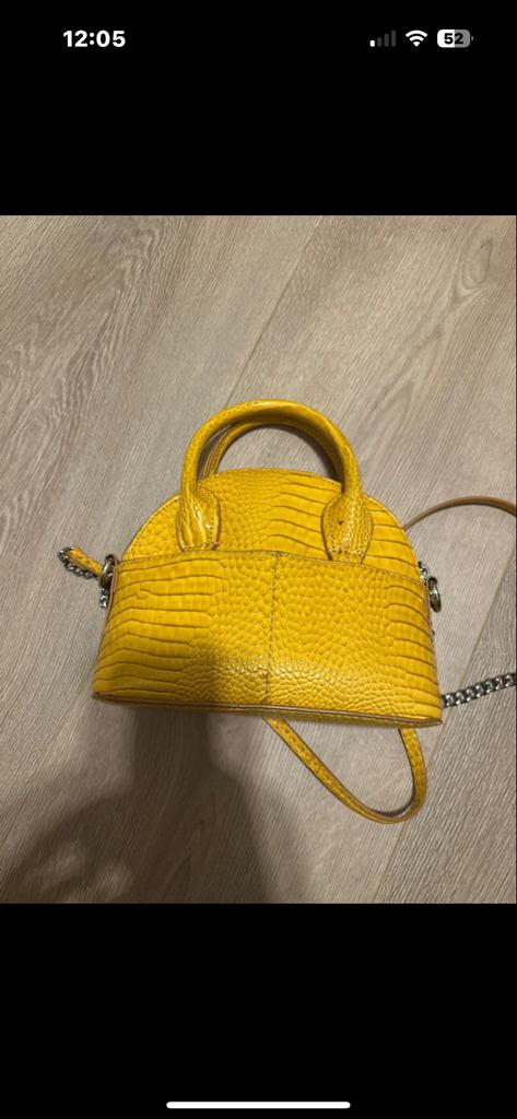 Zara Gele Mini Handtas met Croco Print en Ketting, Ophalen of Verzenden, Zo goed als nieuw, Geel, Handtas