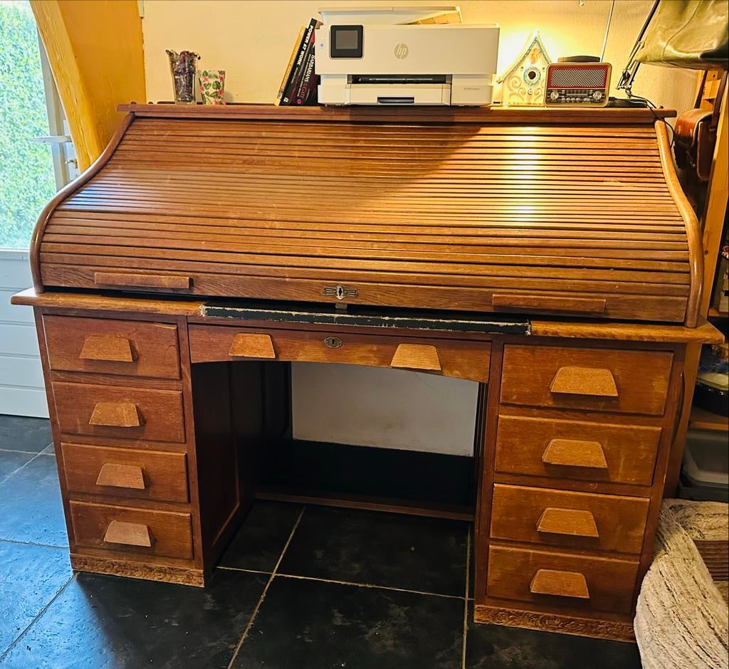Vintage rolluik bureau met veel opbergruimte, Huis en Inrichting, Bureaus, Ophalen, Gebruikt