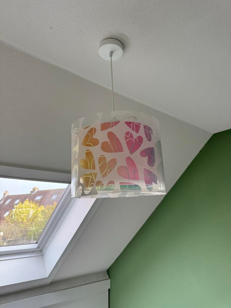 Hanglamp kinderkamer met hartjes - Kleurrijk en speels, Huis en Inrichting, Lampen | Hanglampen, Ophalen of Verzenden, Zo goed als nieuw