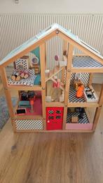 Hema Houten Poppenhuis Compleet met Poppen en Meubels, Ophalen, Gebruikt, Poppenhuis