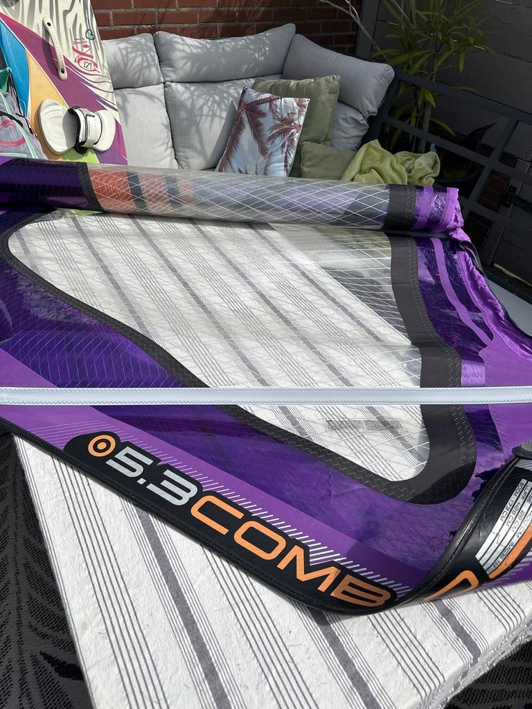 NeilPryde Combat 5.3m² windsurfzeil, Ophalen of Verzenden, Zo goed als nieuw, Zeil, 5 tot 7 m²
