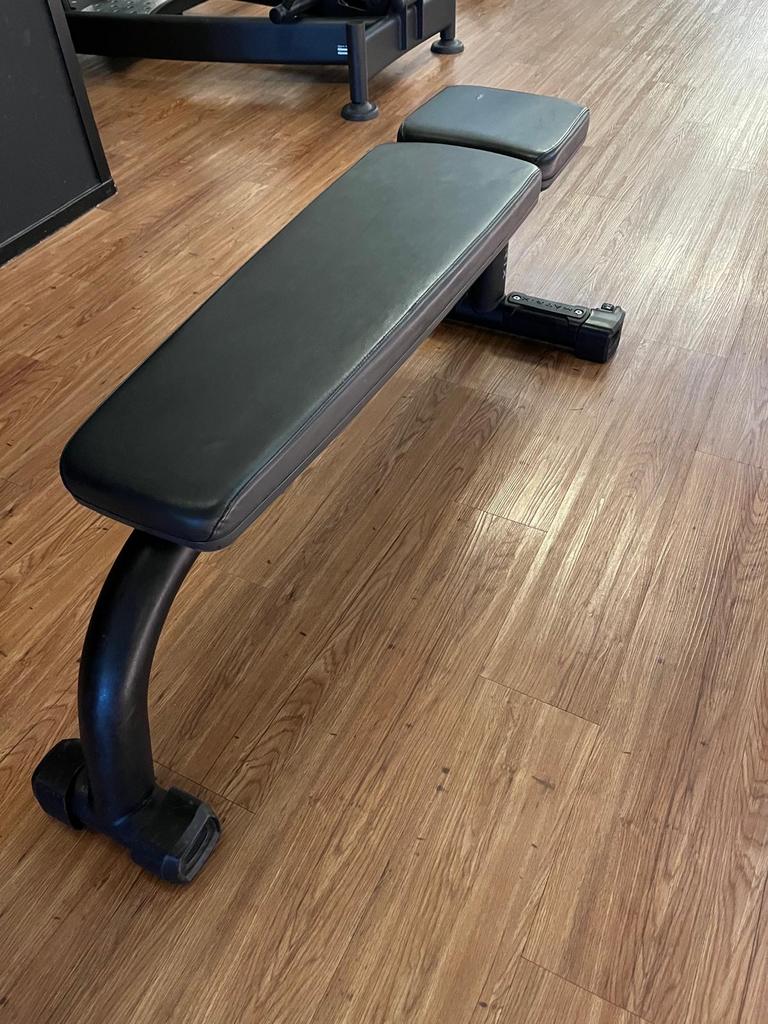 Matrix Magnum Flat Bench - Professionele Fitnessbank, Sport en Fitness, Fitnessmaterialen, Ophalen, Armen, Fitnessbank