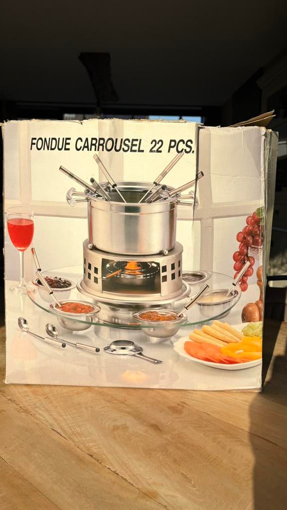 Fondeu carrousel, Ophalen, Zo goed als nieuw, Fondueset