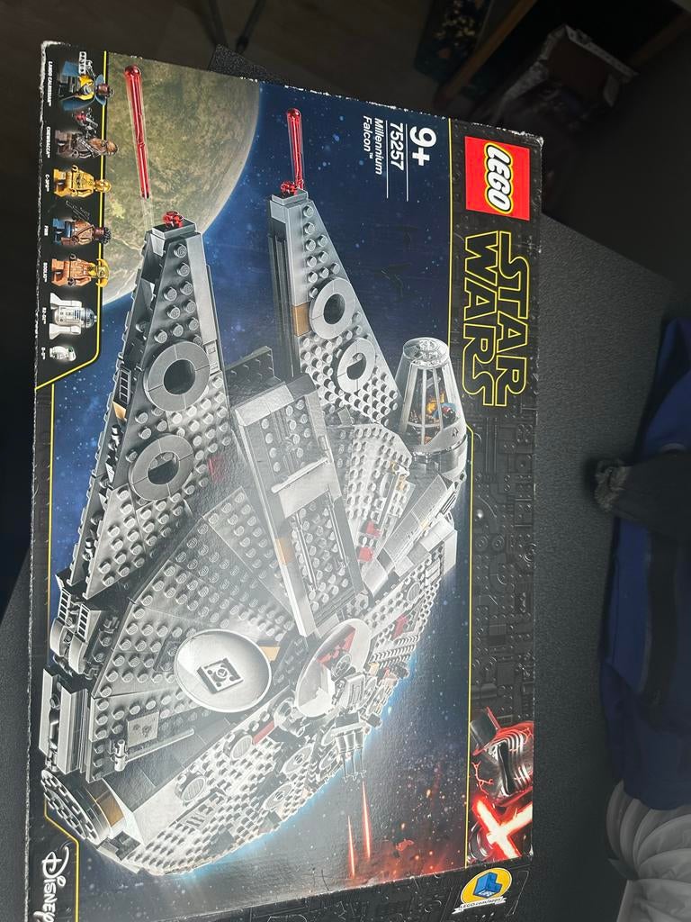 LEGO Star Wars Millennium Falcon 75257, Ophalen of Verzenden, Zo goed als nieuw