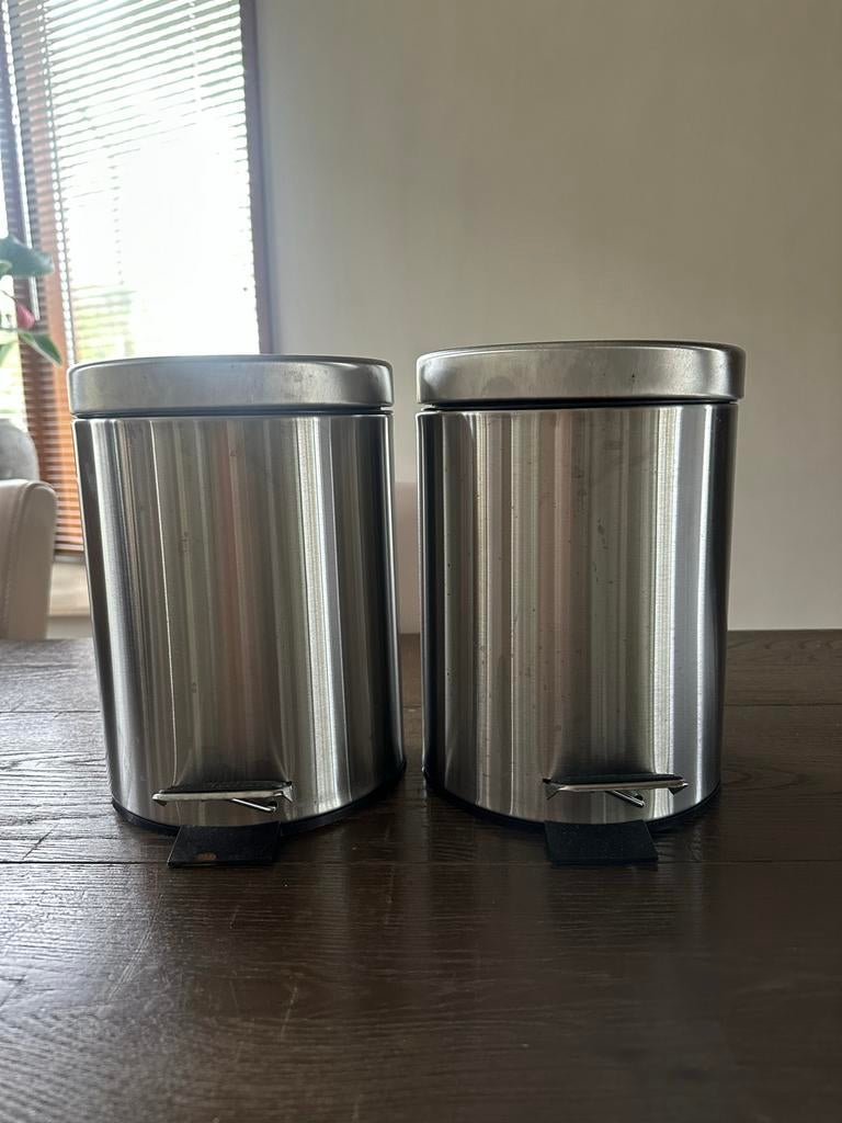 2 RVS Prullenbakjes met Pedaal - Zo goed als nieuw, Met pedaal, Ophalen of Verzenden, Zo goed als nieuw, Minder dan 10 liter