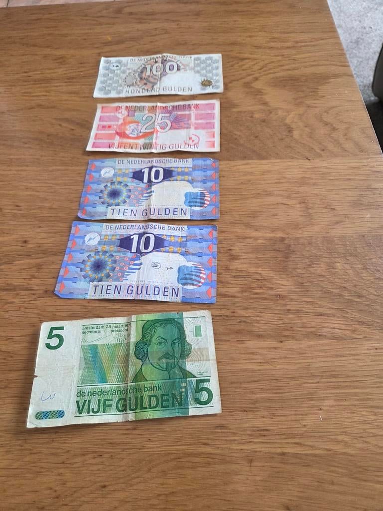 Setje van 4 Nederlandse Guldens: 5,10, 25 en 100 Gulden, Postzegels en Munten, Bankbiljetten | Nederland, Ophalen of Verzenden