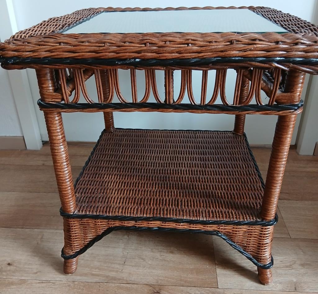 Tafel / Bijzettafel, Overige materialen, Minder dan 55 cm, Vierkant, Zo goed als nieuw