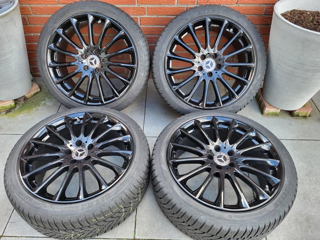 Mercedes E-Klasse velgen 245/40/19 inch met Winterbanden, Ophalen of Verzenden