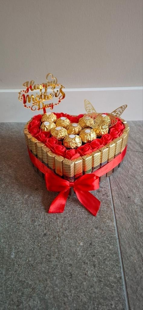 Moederdag luxe chocolade hart box cadeau merci en ferrero, Ophalen of Verzenden, Nieuw