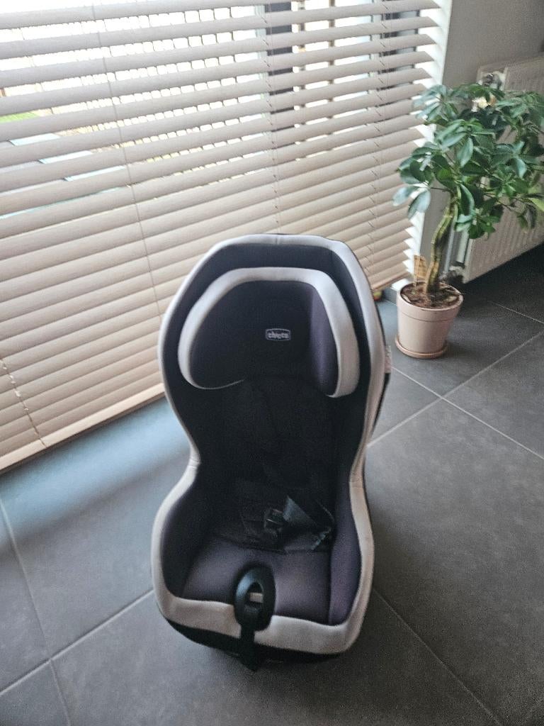 Chicco auto kinder stoel, Kinderen en Baby's, Autostoeltjes, Ophalen, 9 t/m 18 kg, Chicco, Gebruikt