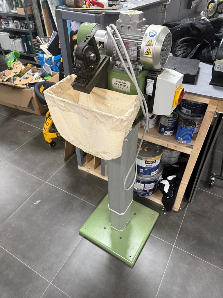 BONANI ZOLENSNIJDER BINNENZOOL SCHOENMAKERIJ SCHOENMAKER, Ophalen, Gebruikt