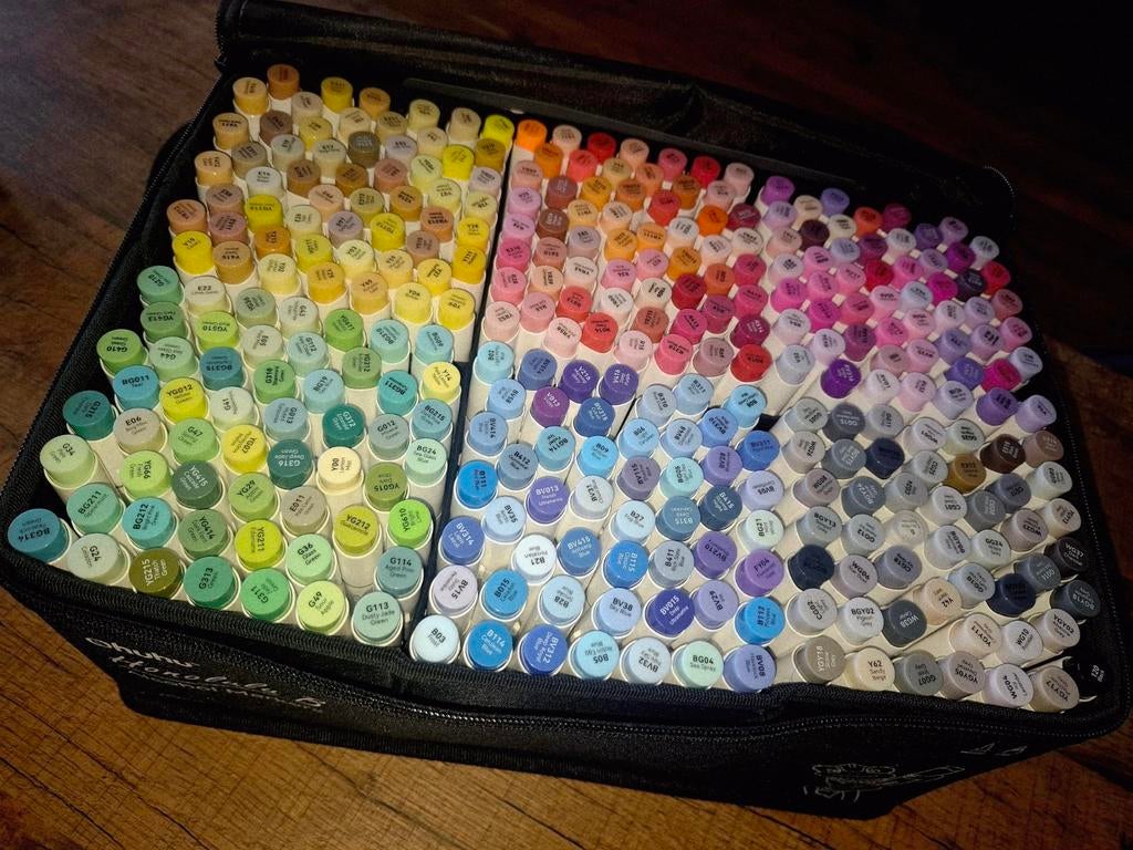Ohuhu 320 set, Hobby en Vrije tijd, Tekenen, Ophalen of Verzenden, Zo goed als nieuw, Potlood of Stift