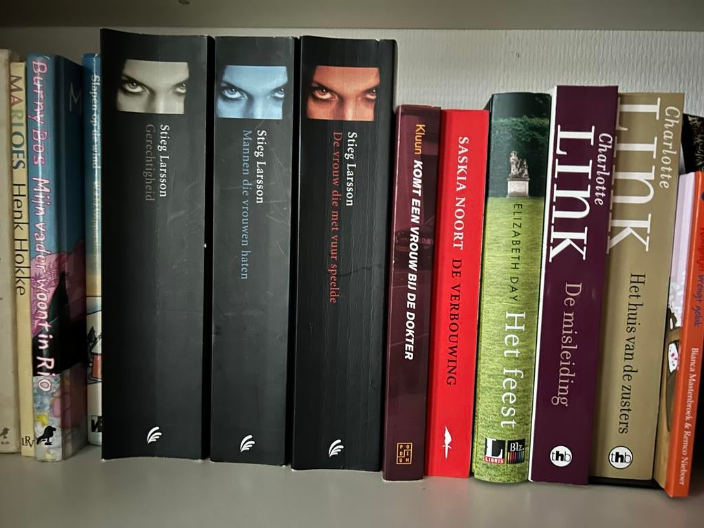Millennium trilogie Stieg Larsson - 3 boeken als nieuw, Ophalen of Verzenden, Zo goed als nieuw