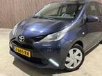Toyota Aygo 1.0 VVT-i X | Airco | 5-Deurs | Bluetooth | LED, Auto's, Voorwielaandrijving, Euro 5, Stof, Gebruikt