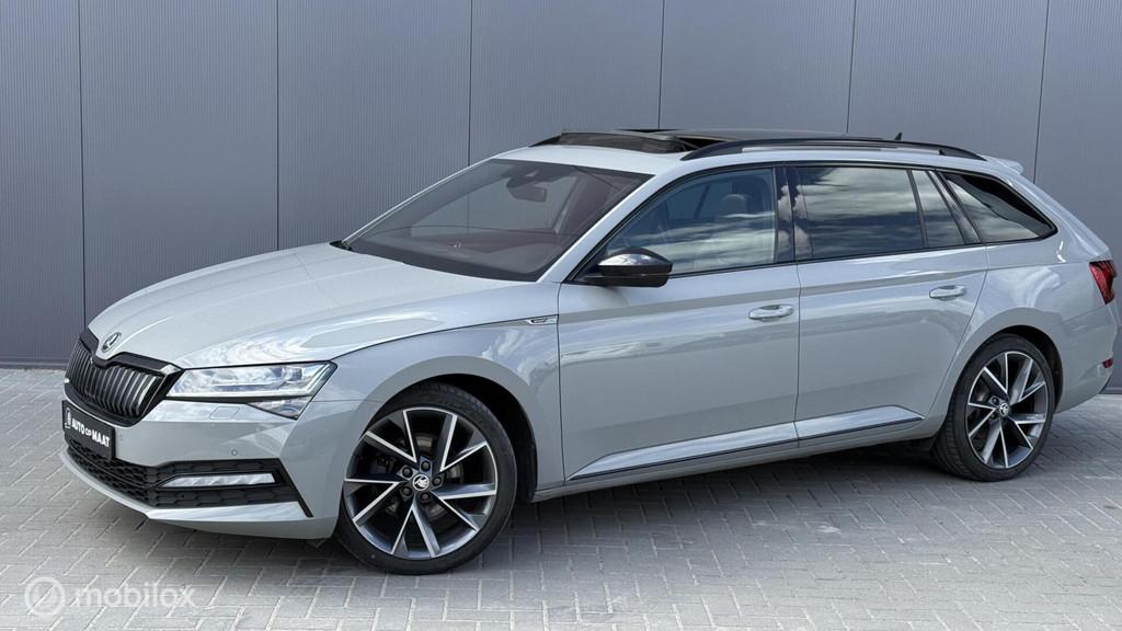 Skoda Superb Combi 1.4 TSI iV Sportline Pano Trekhaak, 4 cilinders, Alcantara, 1600 kg, 750 kg