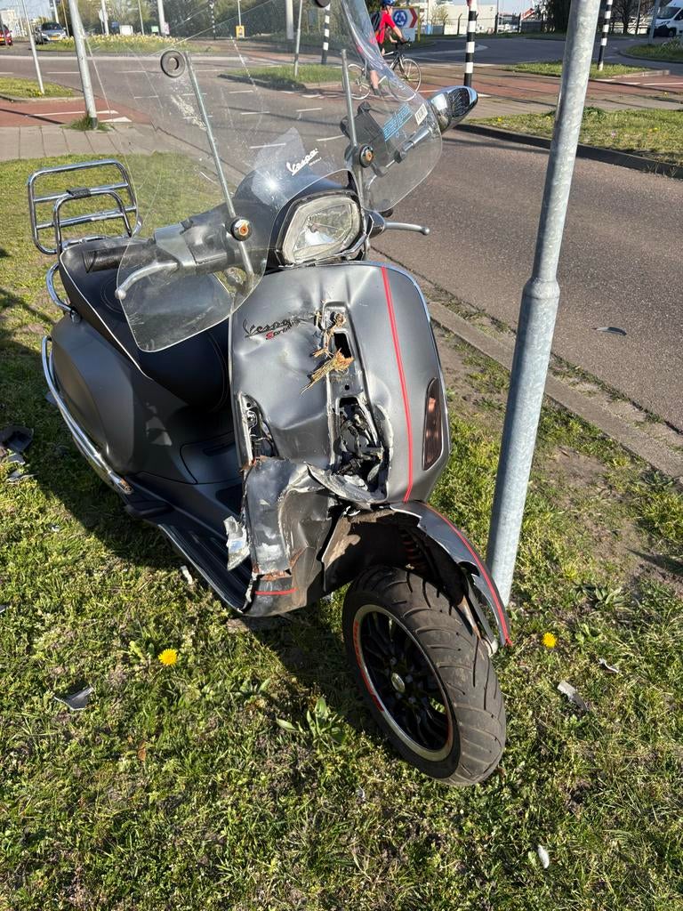Vespa Sprint met schade, Ophalen of Verzenden, Gebruikt, Vespa