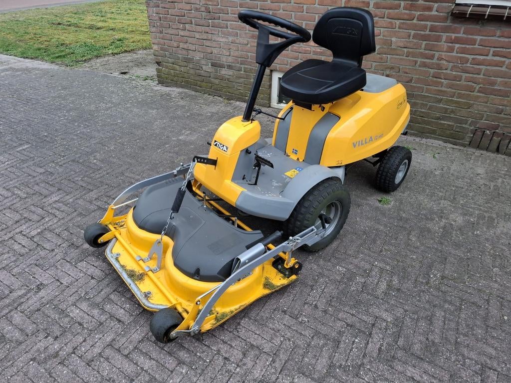 Te.koop stiga villa frontmaaier, Tuin en Terras, Zitmaaiers, Ophalen of Verzenden