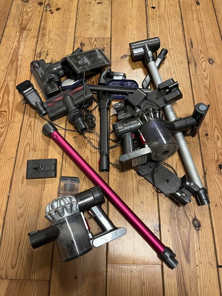 Dyson onderdelen partij, ideal voor Koningsdag verkoop, Witgoed en Apparatuur, Stofzuigers, Ophalen, Gebruikt, Stofzuiger, Minder dan 1200 watt