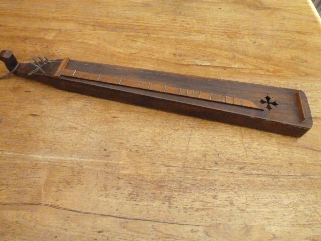 Antieke handgemaakte plankciter / hommel Muziekinstrument, Muziek en Instrumenten, Snaarinstrumenten | Overige, Ophalen of Verzenden