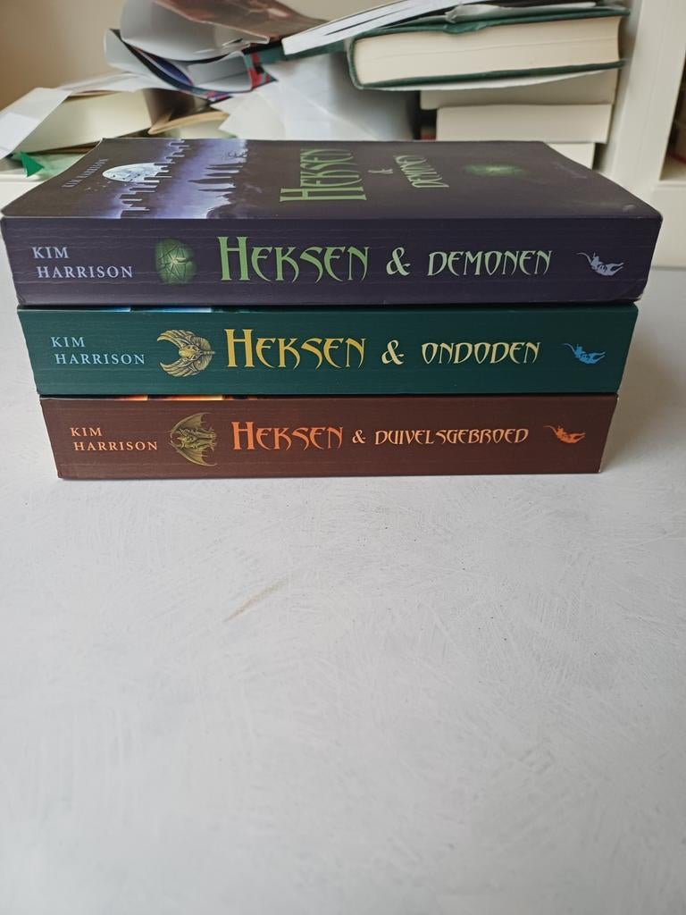 Heksen en demonen deel 1 tm 3, Ophalen of Verzenden, Gelezen, Kim Harrison