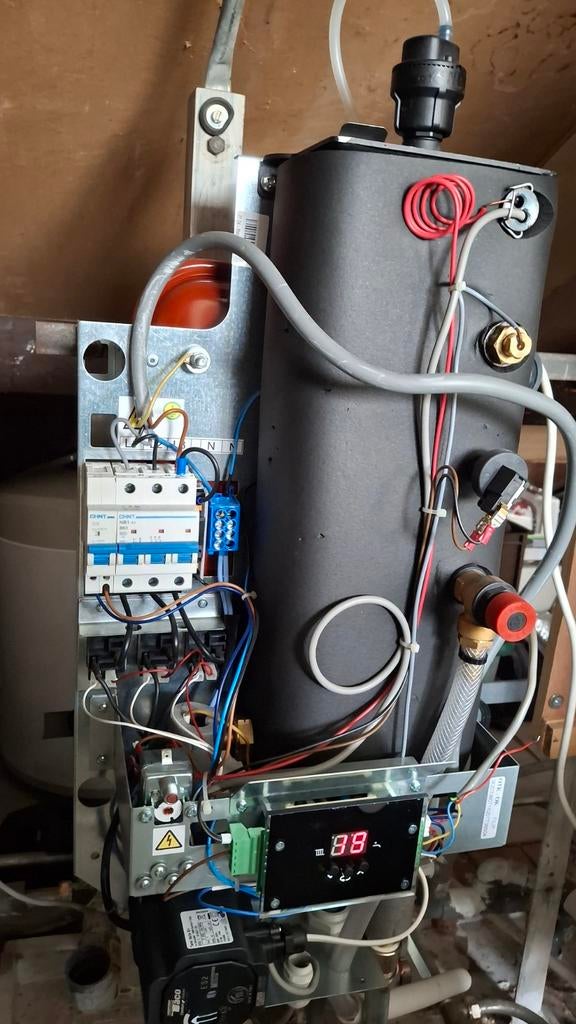 Bosch Elektrische cv ketel, Minder dan 20 liter, Ophalen, Minder dan 3 jaar oud