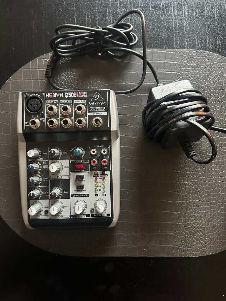 Behringer Xenyx Q502USB mixer – compacte USB mengtafel, Muziek en Instrumenten, Mengpanelen, Ophalen of Verzenden, Zo goed als nieuw