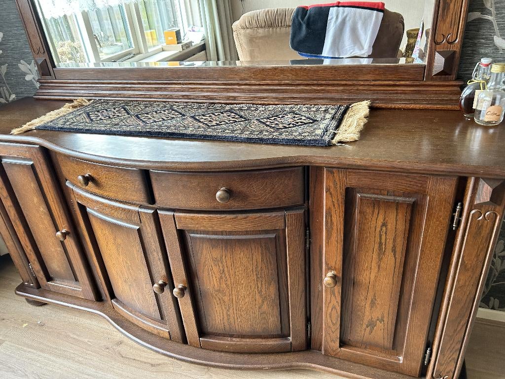 Dressoir met grote spiegel, Ophalen, Gebruikt, Met deur(en), 150 tot 200 cm