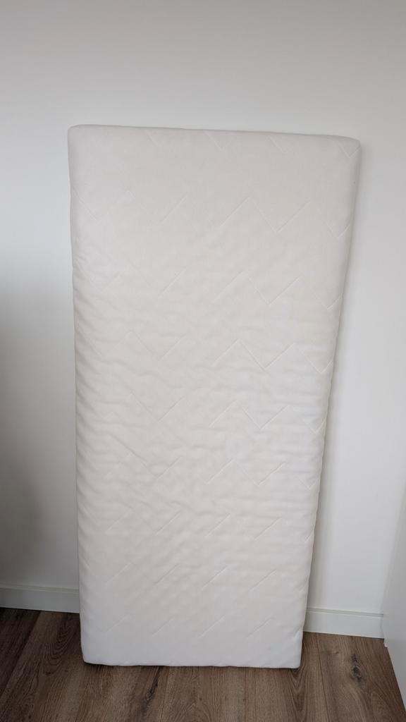 Ikea matras 70x160 en beddengoed, Kinderen en Baby's, Kinderkamer | Beddengoed, Gebruikt, Deken of Dekbed, Wit, Jongetje of Meisje