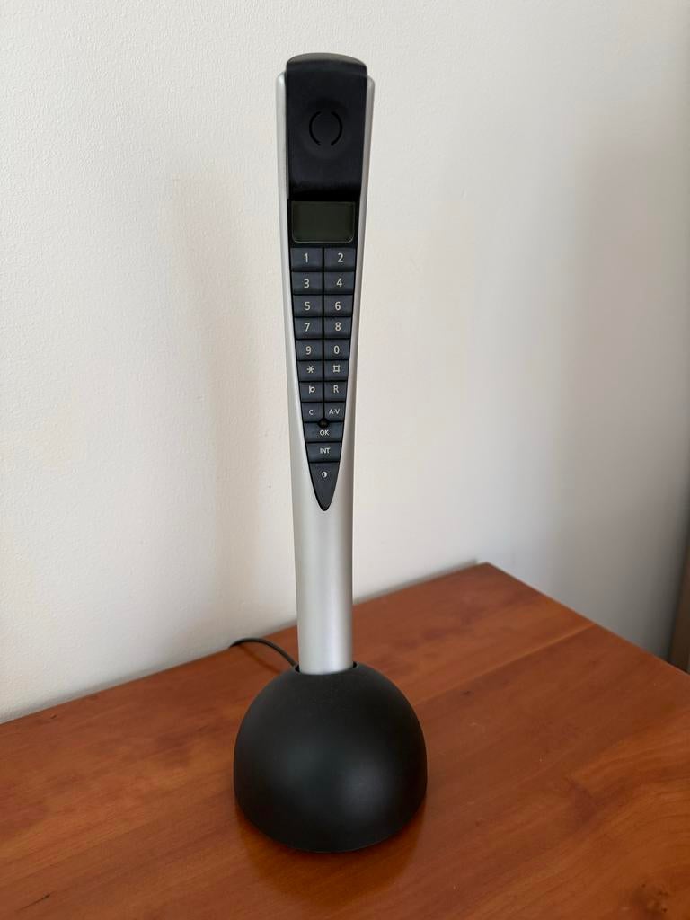 Bang & Olufsen BeoCom 2 vaste telefoon, Telecommunicatie, Vaste telefoons | Handsets en Draadloos, Ophalen, Gebruikt, 1 handset