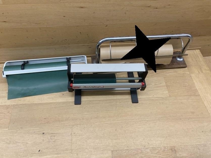 2x (Legro) Cadeaupapier houder, Diversen, Cadeaupapier, Ophalen of Verzenden