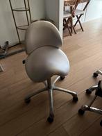 Tabouret zadelkruk - Ergonomisch en comfortabel, Huis en Inrichting, Bureaustoelen, Gebruikt, Wit, Ophalen of Verzenden, Bureaukruk