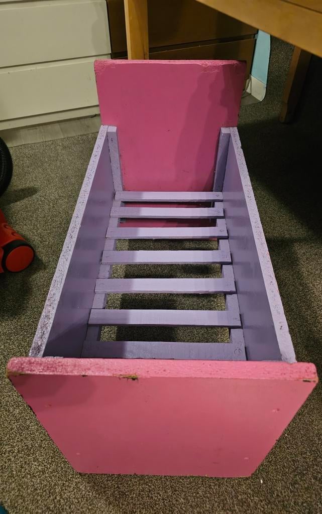 Houten poppenbed, Ophalen, Jongetje of Meisje