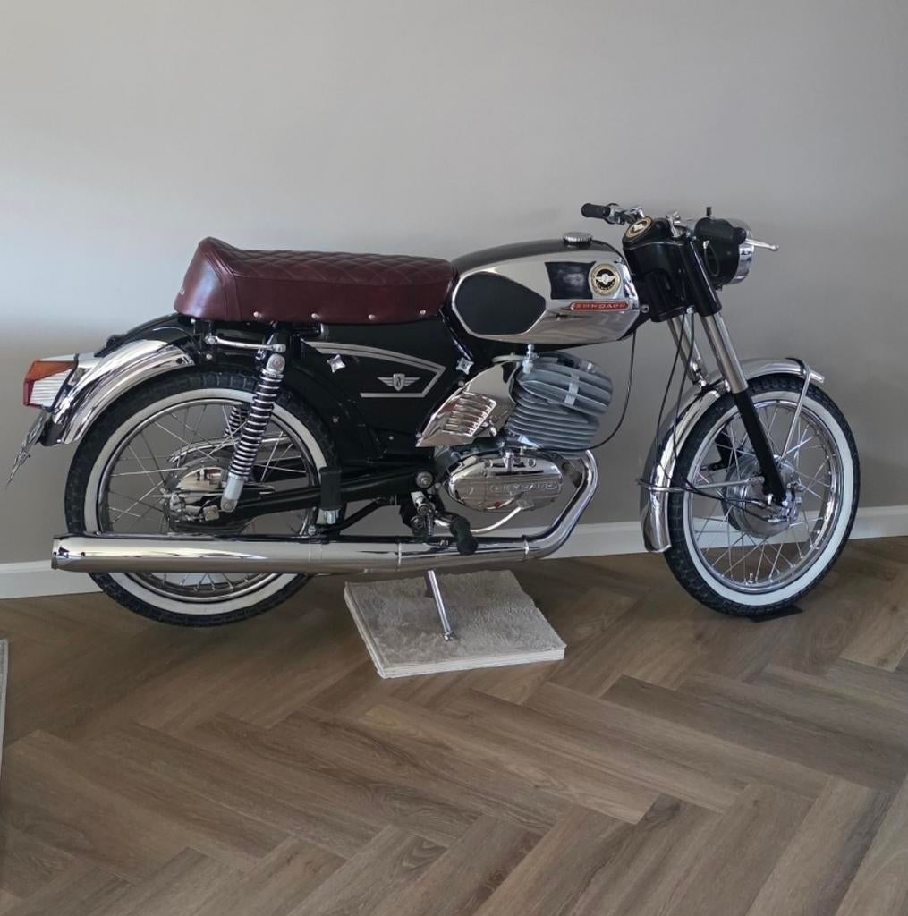 ZUNDAPP 517  KS125cc met kenteken 1973  (5km)  klassieker, Ophalen, Overige modellen, Nieuw, 125 cc
