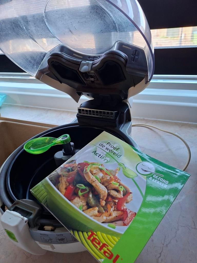 Tefal ActiFry heteluchtfriteuse met receptenboekje, 2 tot 3 liter, Ophalen, Gebruikt, Uitneembare binnenpan