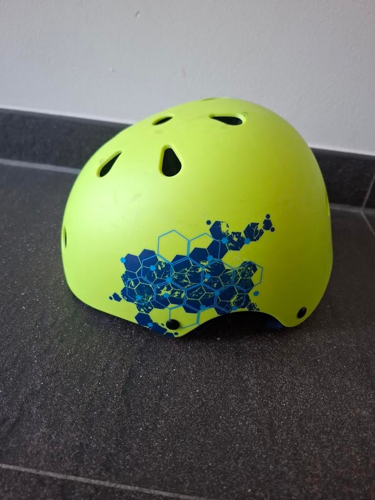 Delta Sport Kinder Fiets- / skatehelm, Gebruikt, Jongen of Meisje, Overige maten, Ophalen of Verzenden