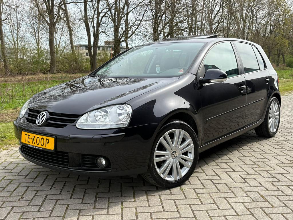 GOLF 1.6 / SPORTLINE / APPLE CAR / TREKHAAK / NW DISTR /APK, Voorwielaandrijving, Stof, 4 cilinders, Met garantie (alle)