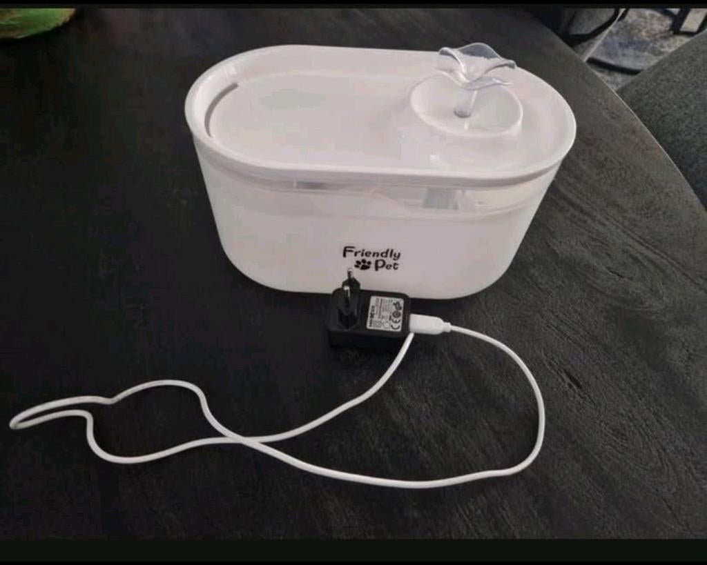 Drinkfontein kat 2,8L, Ophalen of Verzenden, Zo goed als nieuw
