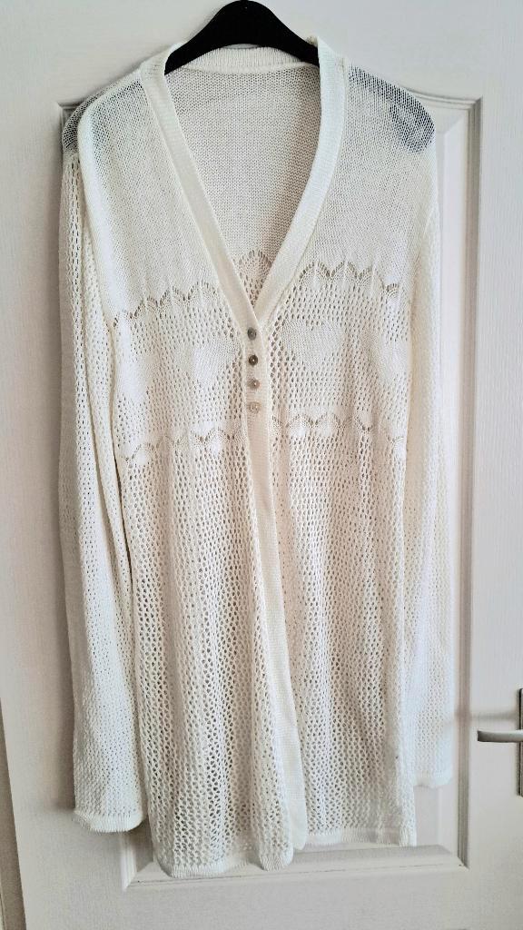Wit gehaakt gebreid vest met ajour figuren maat 42 44 L, Kleding | Dames, Truien en Vesten, Zo goed als nieuw, Maat 42/44 (L)