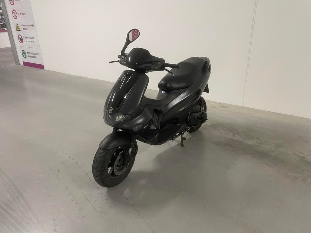 Gilera Runner 50cc Duitse papieren, Fietsen en Brommers, Scooters | Overige merken, Ophalen, Gebruikt, Tweetakt