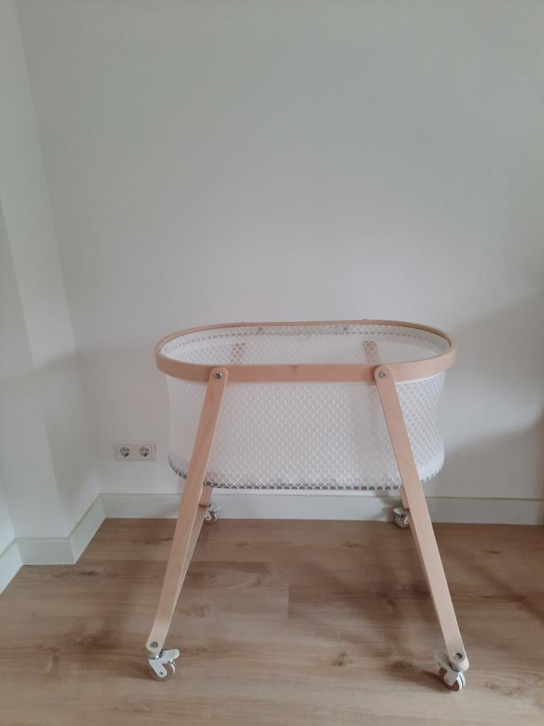 Ikea Älskvärd/Alskvard wieg, matras en beddegoed, Ophalen, Zo goed als nieuw, Minder dan 140 cm, Matras